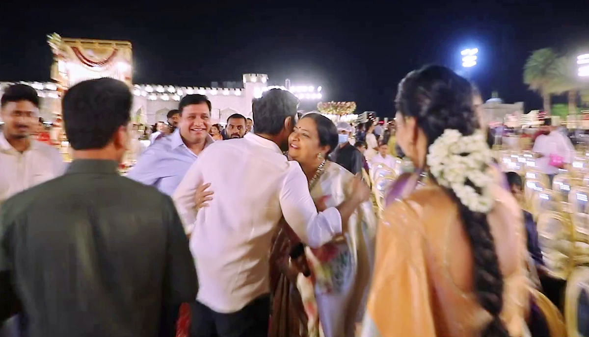 InPics_20Akkineni_20And_20Mega_20Family_20In_20Producer_20D_20Shivaprasad_20Reddy_20Son_20Kailash_20Reddy_20Marriage-13.jpg 12