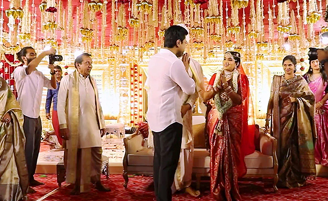 InPics_20Akkineni_20And_20Mega_20Family_20In_20Producer_20D_20Shivaprasad_20Reddy_20Son_20Kailash_20Reddy_20Marriage-14.jpg 13