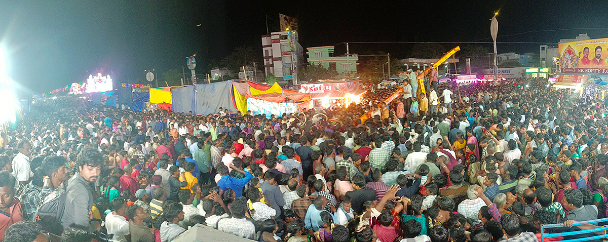 Vuyyuru_20Veeramma_20Talli_20Temple_20Pics-12.jpg 11