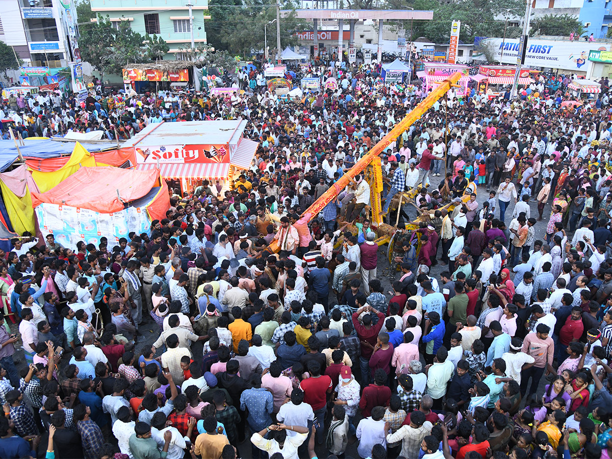 Vuyyuru_20Veeramma_20Talli_20Temple_20Pics-22.jpg 19