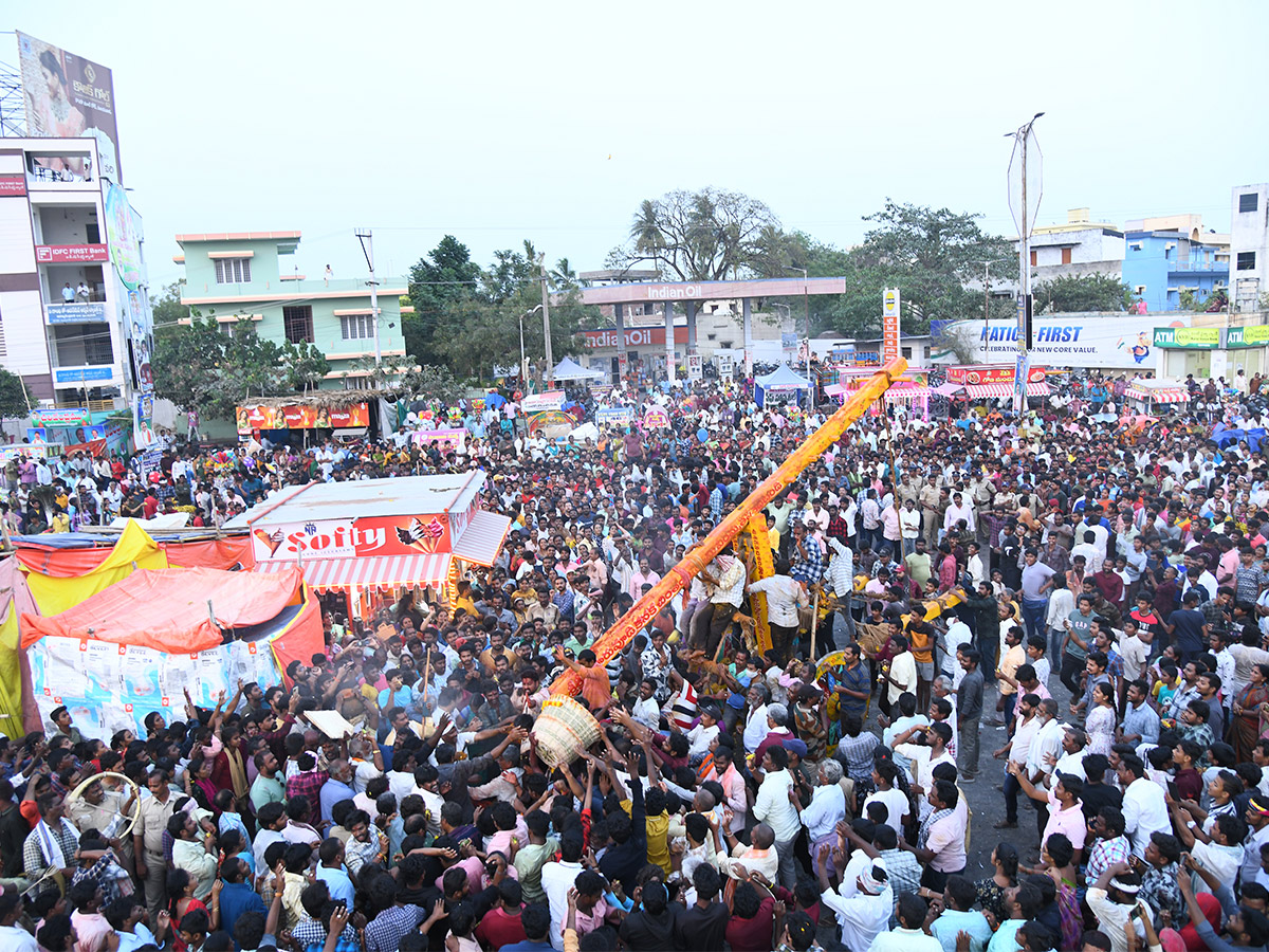 Vuyyuru_20Veeramma_20Talli_20Temple_20Pics-23.jpg 20