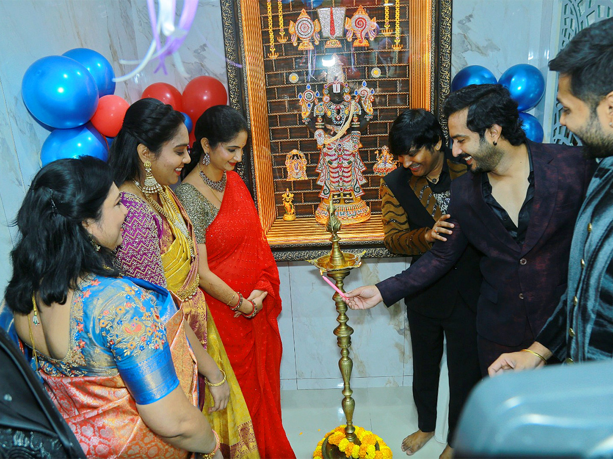 YK_20Designers_20Fabric_20Studio_20launched_20at_20Hydernagar-2.jpg 2