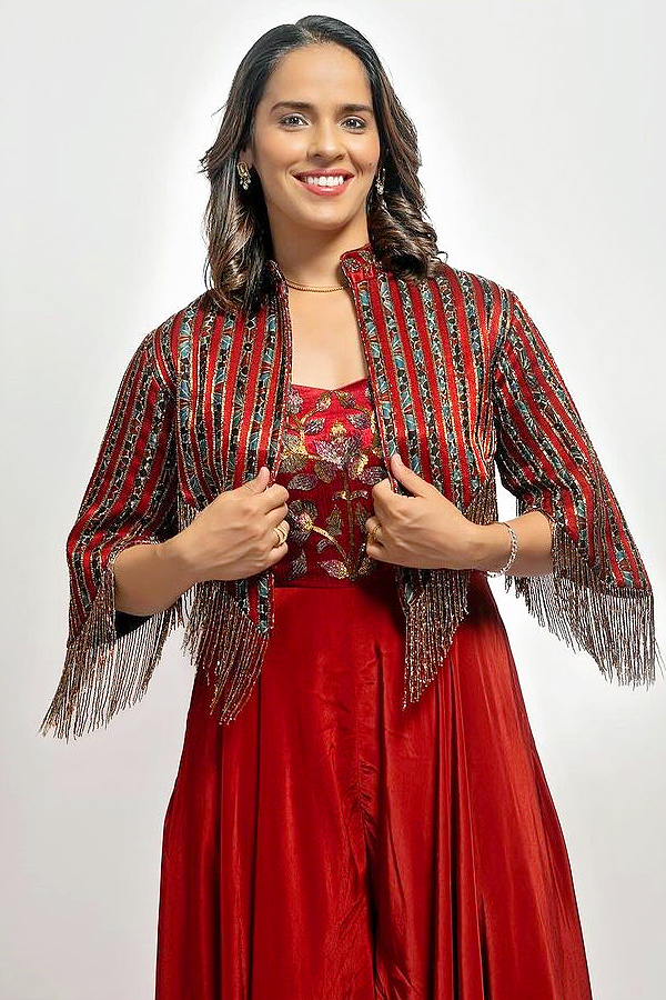 Saina_20Nehwal_20sizzles_20with_20husband_20Parupalli_20Kashyap_20at_20the_20Anant_20Ambani_20Pre_20Wedding_20photos_4.jpg 5