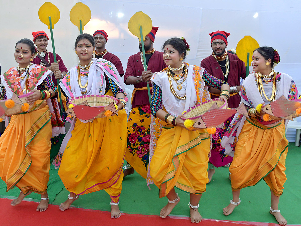 National_20Cultural_20Festivals_202024_20in_20Hyderabad_20Photos-45.jpg 41