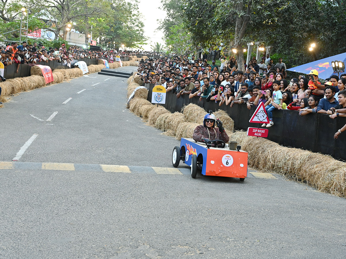 Red_20Bull_20Soapbox_20Race_20at_20Ramanaidu_20studios_20in_20Film_20Nagar_20Hyderabad_20Photos_12.jpg 13
