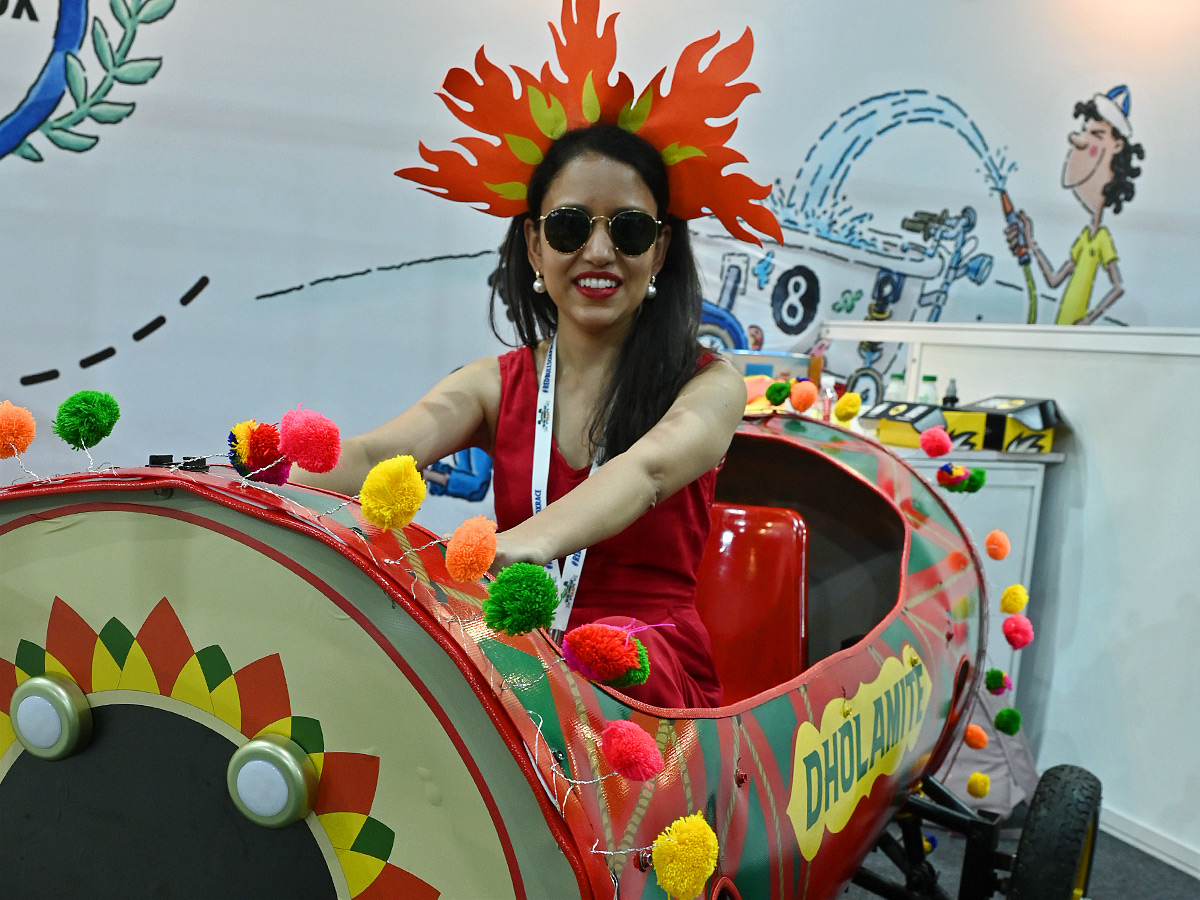 Red_20Bull_20Soapbox_20Race_20at_20Ramanaidu_20studios_20in_20Film_20Nagar_20Hyderabad_20Photos_24.jpg 25