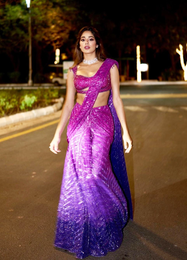 Janhvi-Kapoor-11.jpg 13