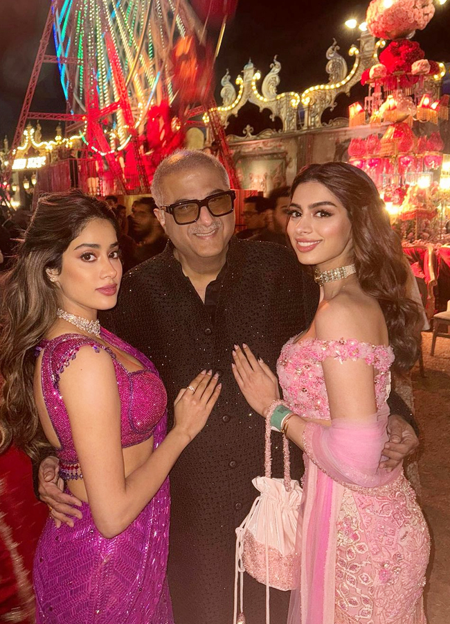 Janhvi-Kapoor-5.jpg 6