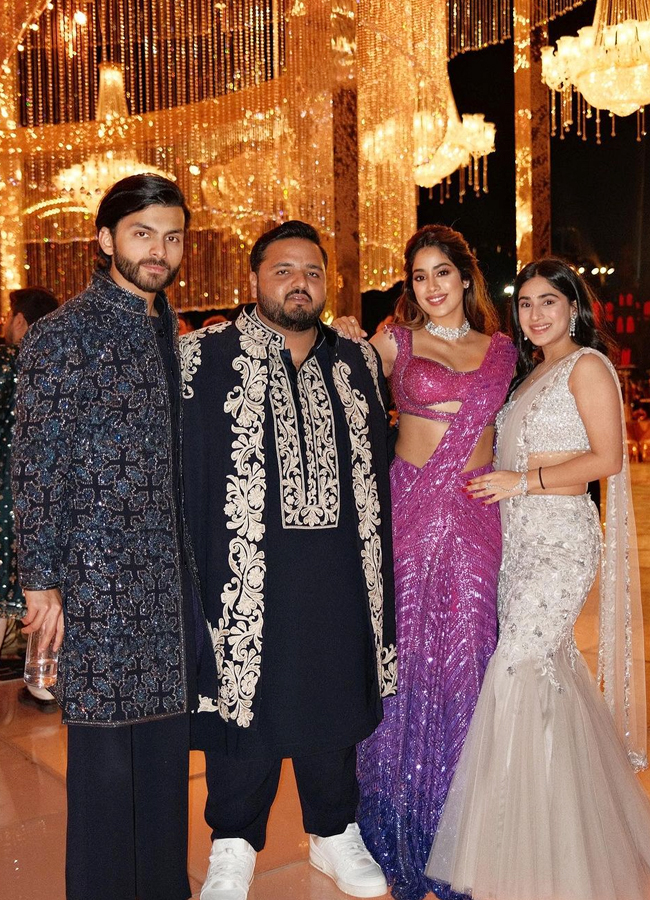Janhvi-Kapoor-7.jpg 8