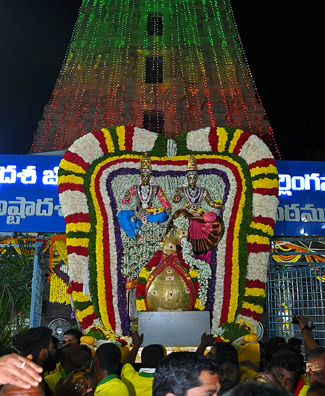 Maha_20Shivaratri_20Brahmotsavam_20at_20Srisailam_20Photos-17.jpg 17