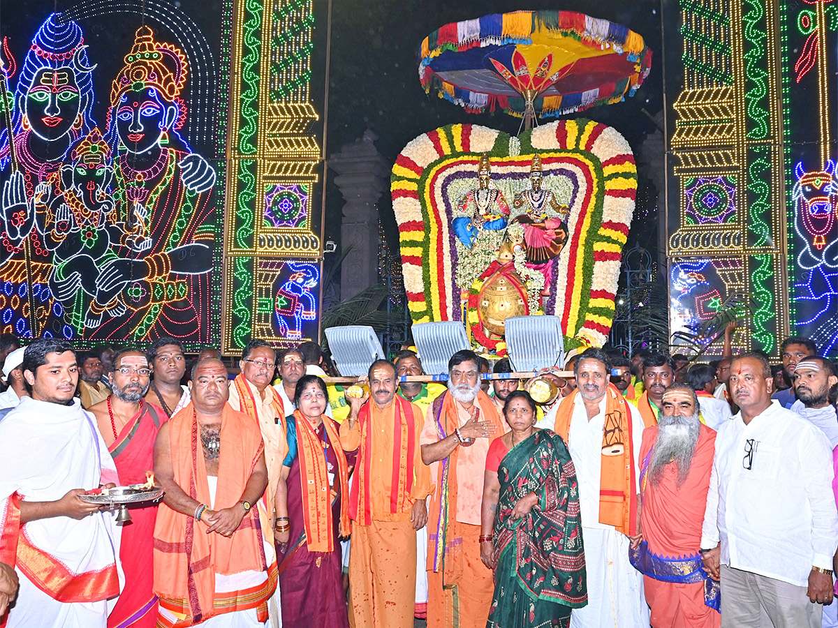 Maha_20Shivaratri_20Brahmotsavam_20at_20Srisailam_20Photos-28.jpg 28