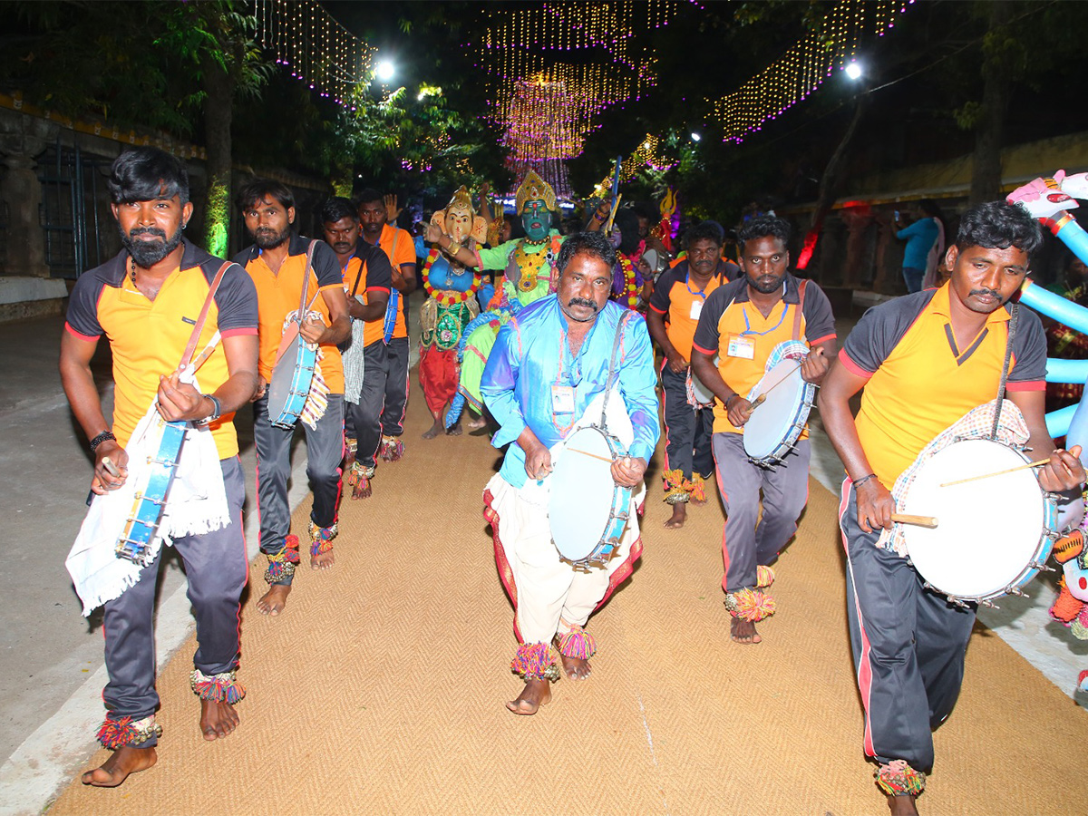 Maha_20Shivaratri_20Brahmotsavam_20at_20Srisailam_20Photos-5.jpg 5