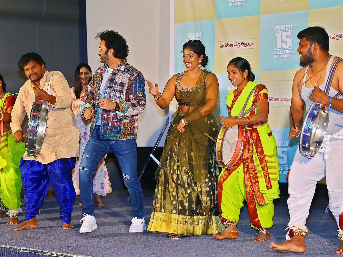 Sharathulu_20Varthisthai_20Trailer_20Launch_20Event_20Pics-24.jpg 22