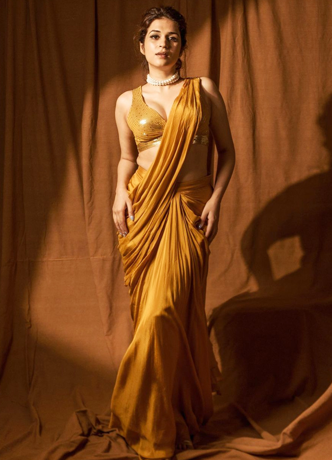 Shraddha-Das-13.jpg 8