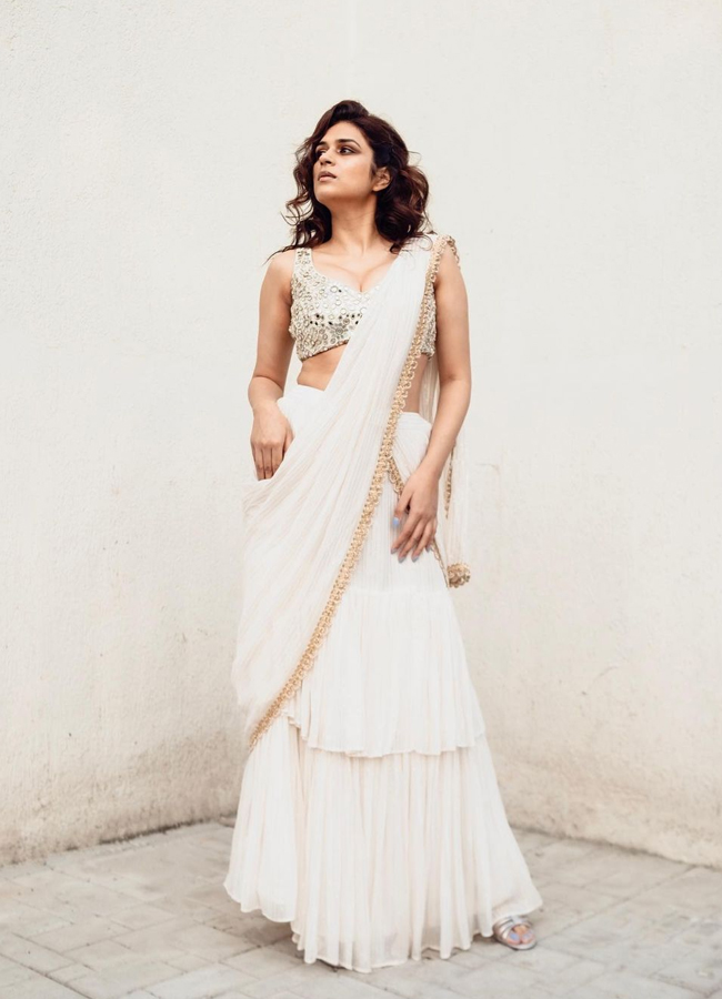 Shraddha-Das-14.jpg 9