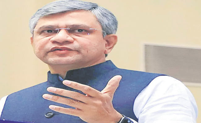 TELECOM-MINISTER-ASHWINI-VA.jpg