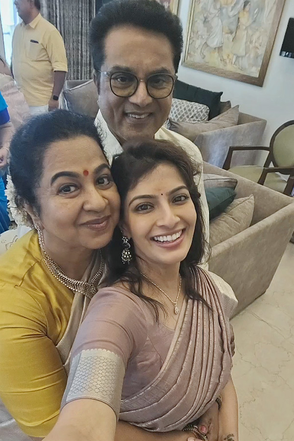 Actress_20Varalakshmi_20Sarathkumar_20Birthday_20Celebrations_20Photos_22.jpg 20