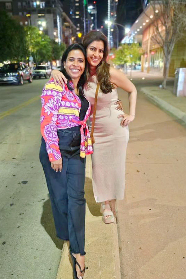 Actress_20Varalakshmi_20Sarathkumar_20Birthday_20Celebrations_20Photos_6.jpg 8