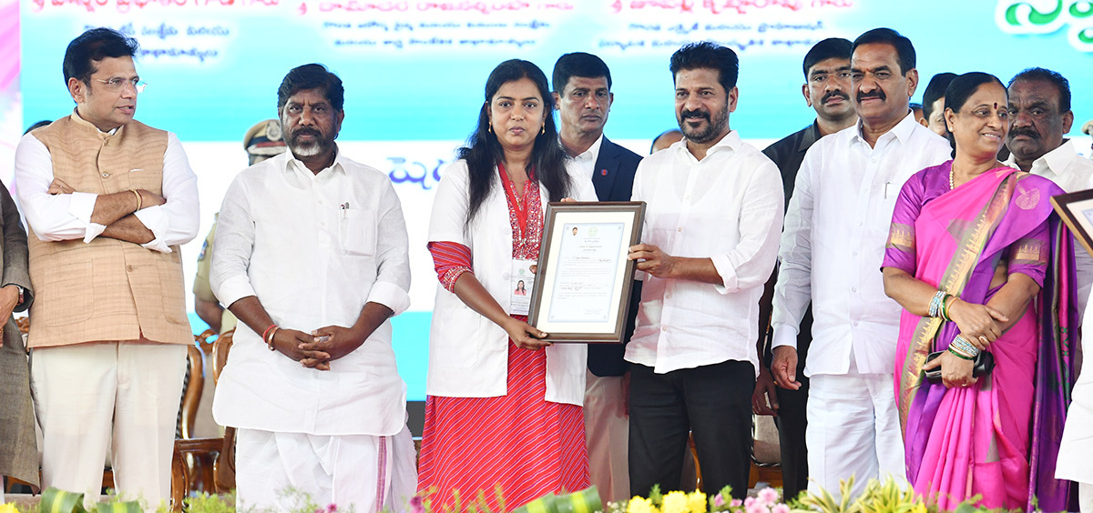 CM_20Revanth_20Reddy_20In_20LB_20Stadium_20Photos-26.jpg 25