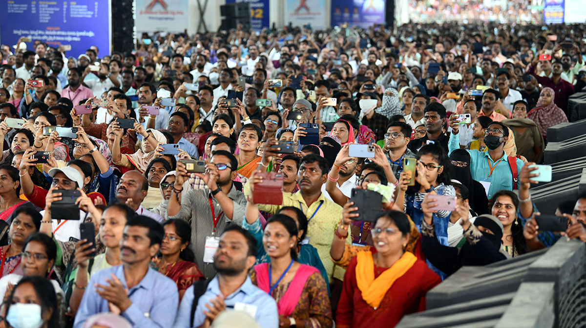 CM_20Revanth_20Reddy_20In_20LB_20Stadium_20Photos-3.jpg 3