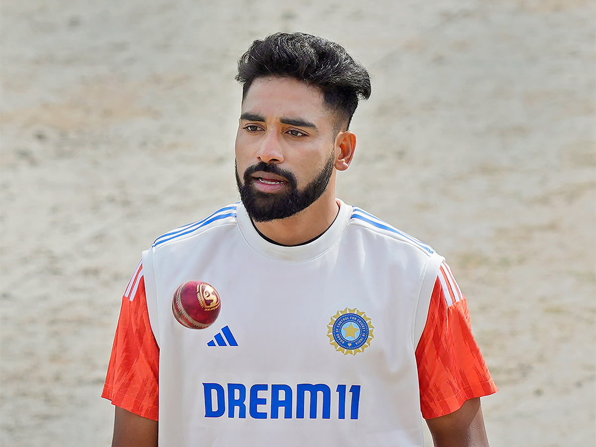 Test_20cricket_20match_20between_20India_20and_20England-12.jpg 12