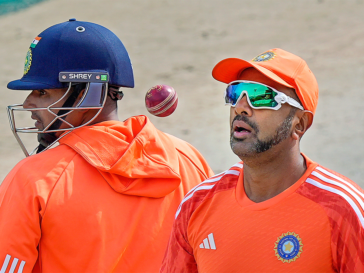 Test_20cricket_20match_20between_20India_20and_20England-8.jpg 8