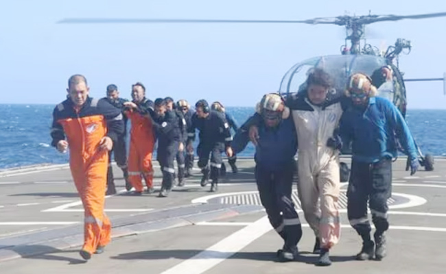INS_Kolkata_Resuce.jpg