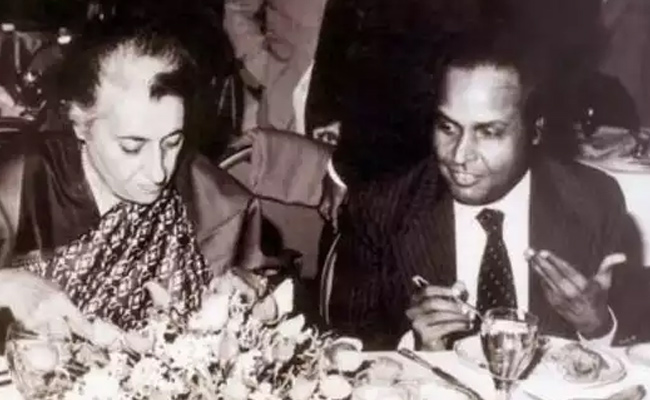 Interesting_20Facts_20About_20Dhirubhai_20Ambani_20Photos_16.jpg 16