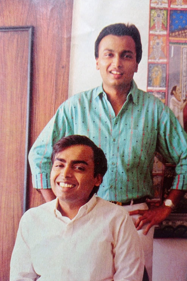 Interesting_20Facts_20About_20Dhirubhai_20Ambani_20Photos_5.jpg 6