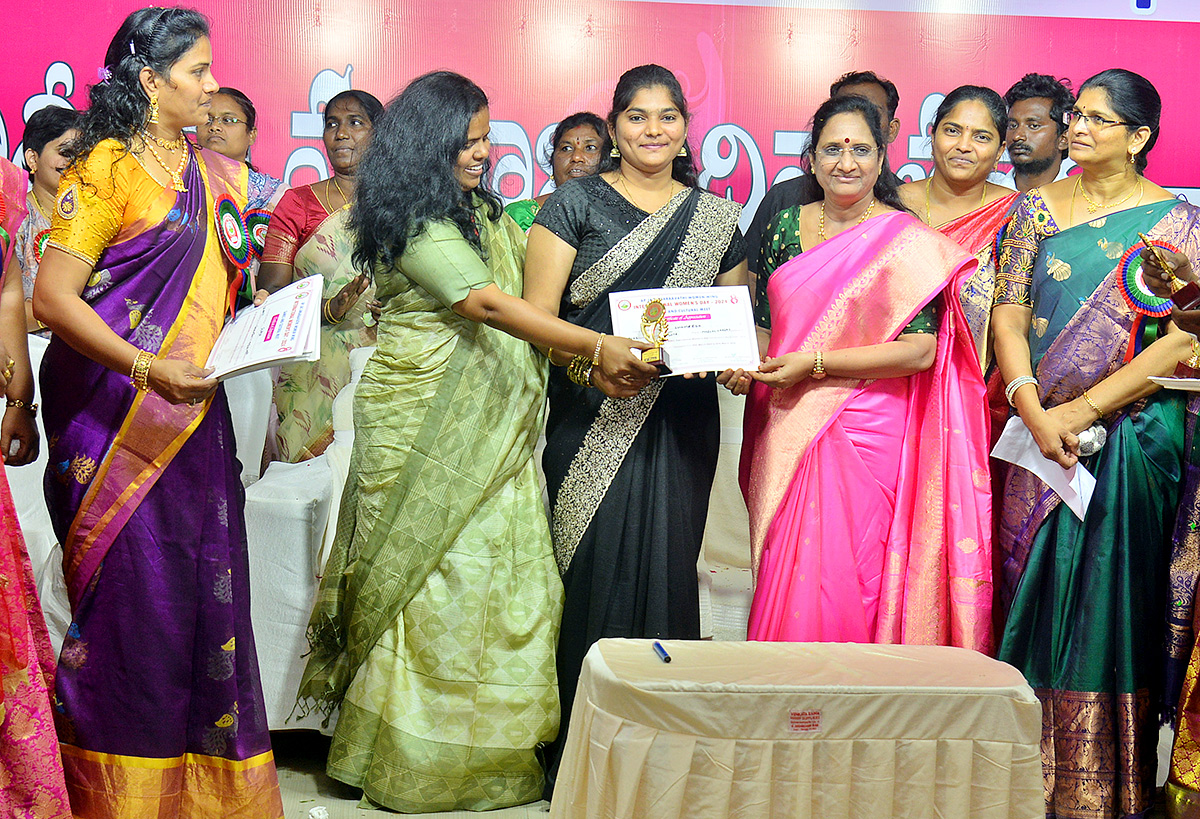 womens_20day_20celebrations_20in_20ap_20jac_20womens_20photos-12.jpg 11