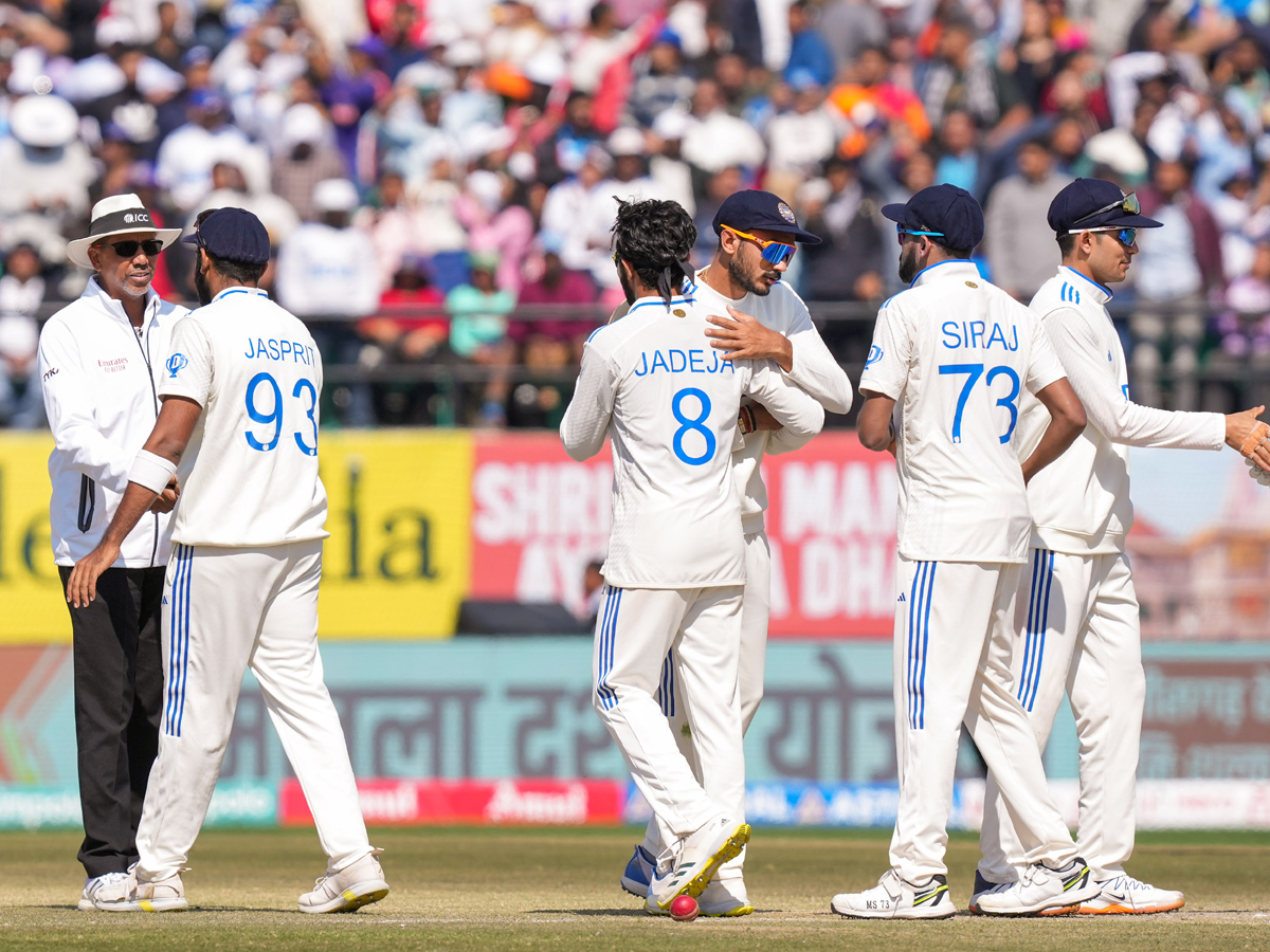 India_20beat_20England_20by_20innings_20and_2064_20runs_20in_20Dharamshala_20Photos_9.jpg 10