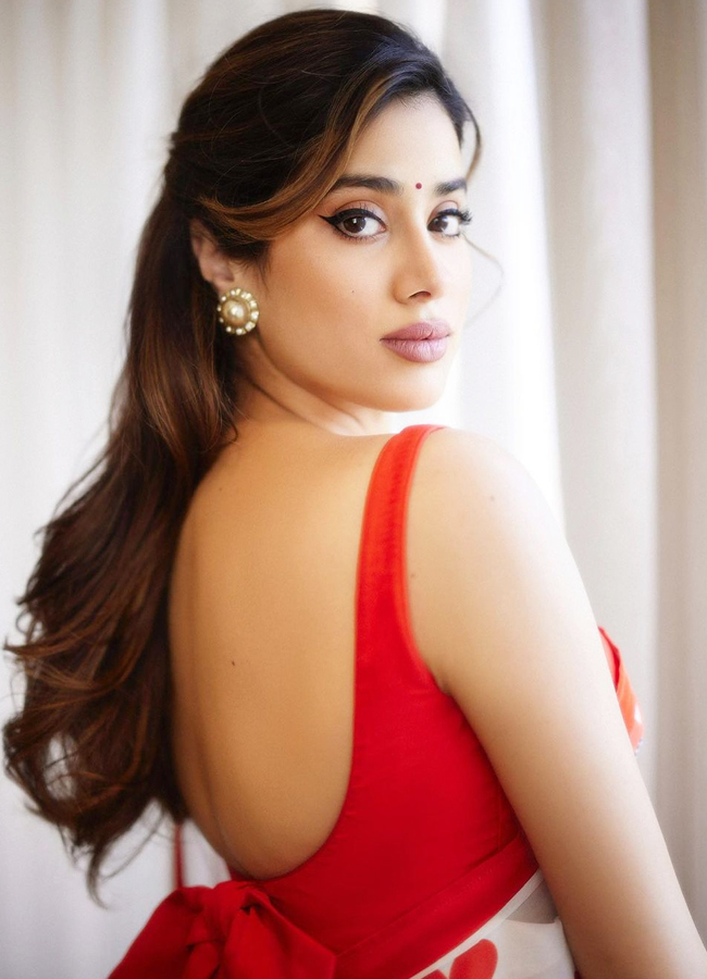 Janhavi-Kapoor-1.jpg 2