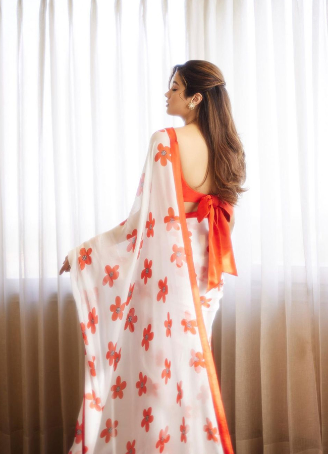 Janhavi-Kapoor-4.jpg 5