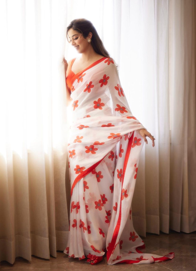 Janhavi-Kapoor-6.jpg 7