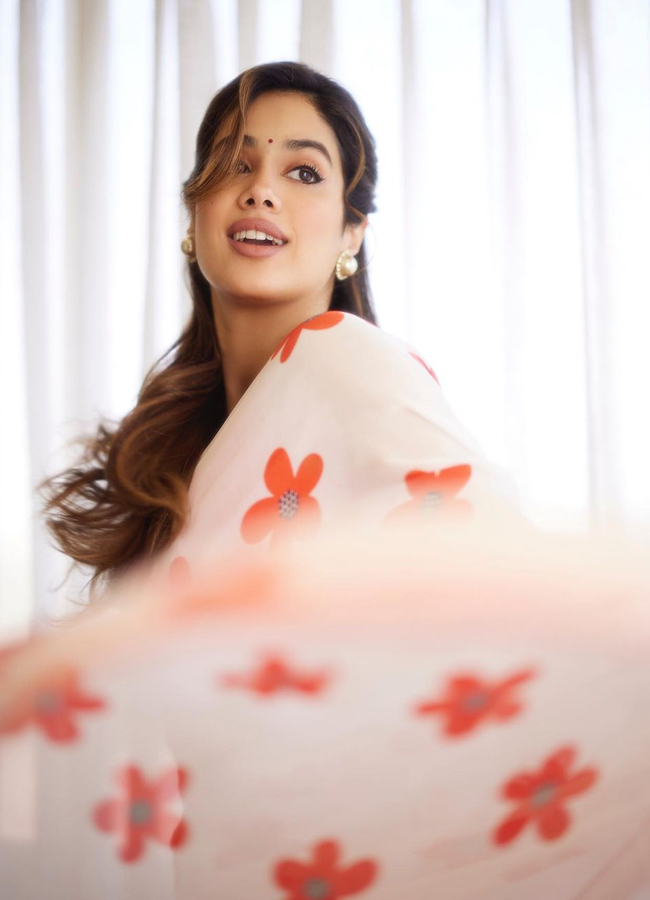 Janhavi-Kapoor-7.jpg 8