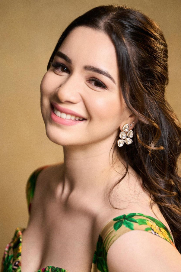 saratendulkar.jpg 7