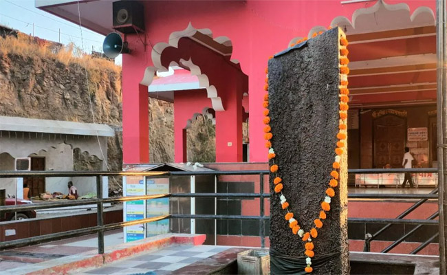 shanidev.jpg