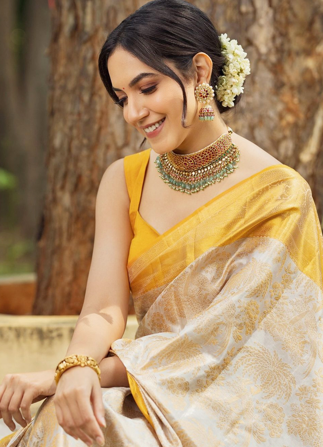 Ritu-Varma-16.jpg 17