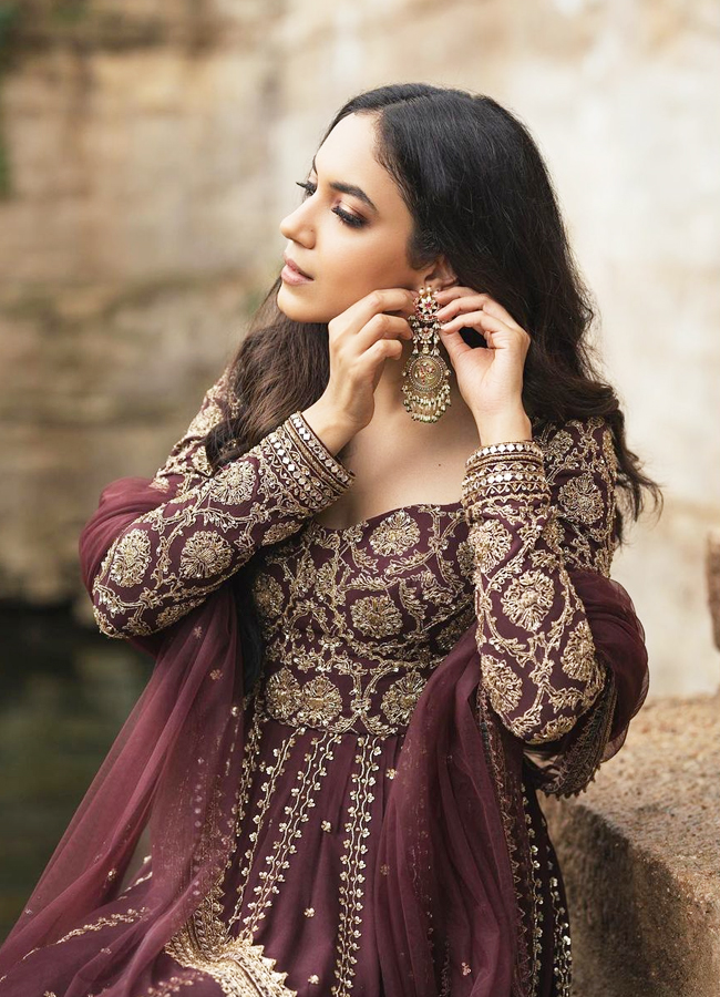Ritu-Varma-20.jpg 21