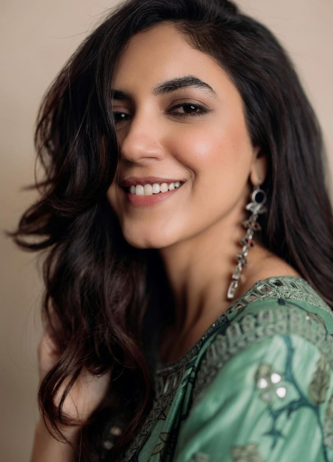 Ritu-Varma-26.jpg 27