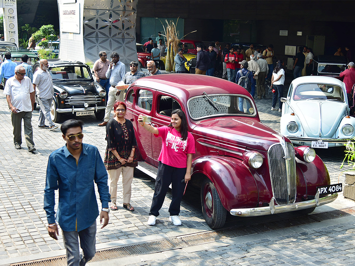 Haig_20Vintage_20Car_20Rally_20in_20Necklace_20Road_20-1.jpg 1