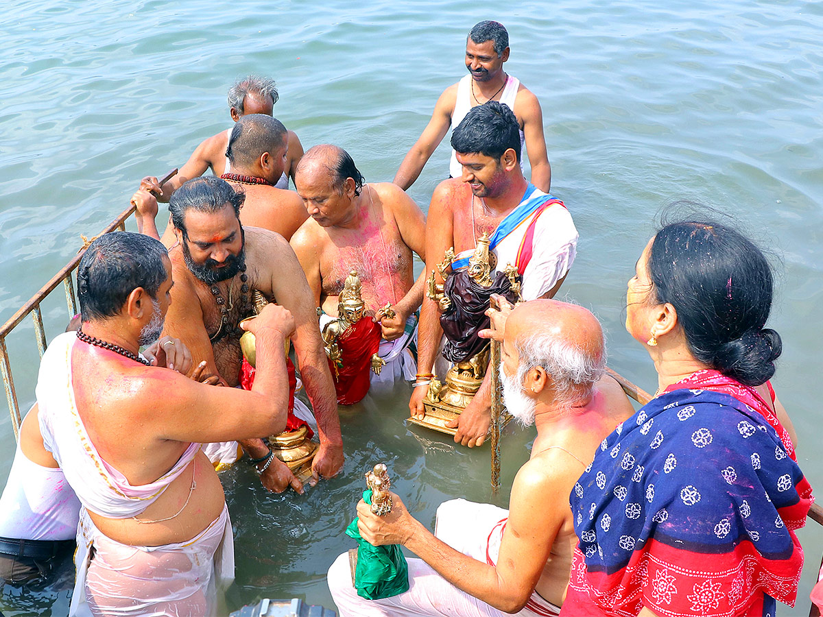 The_20Shivaratri_20celebrations_20ended_20on_20Indrakeeladri_20photos-40.jpg 37