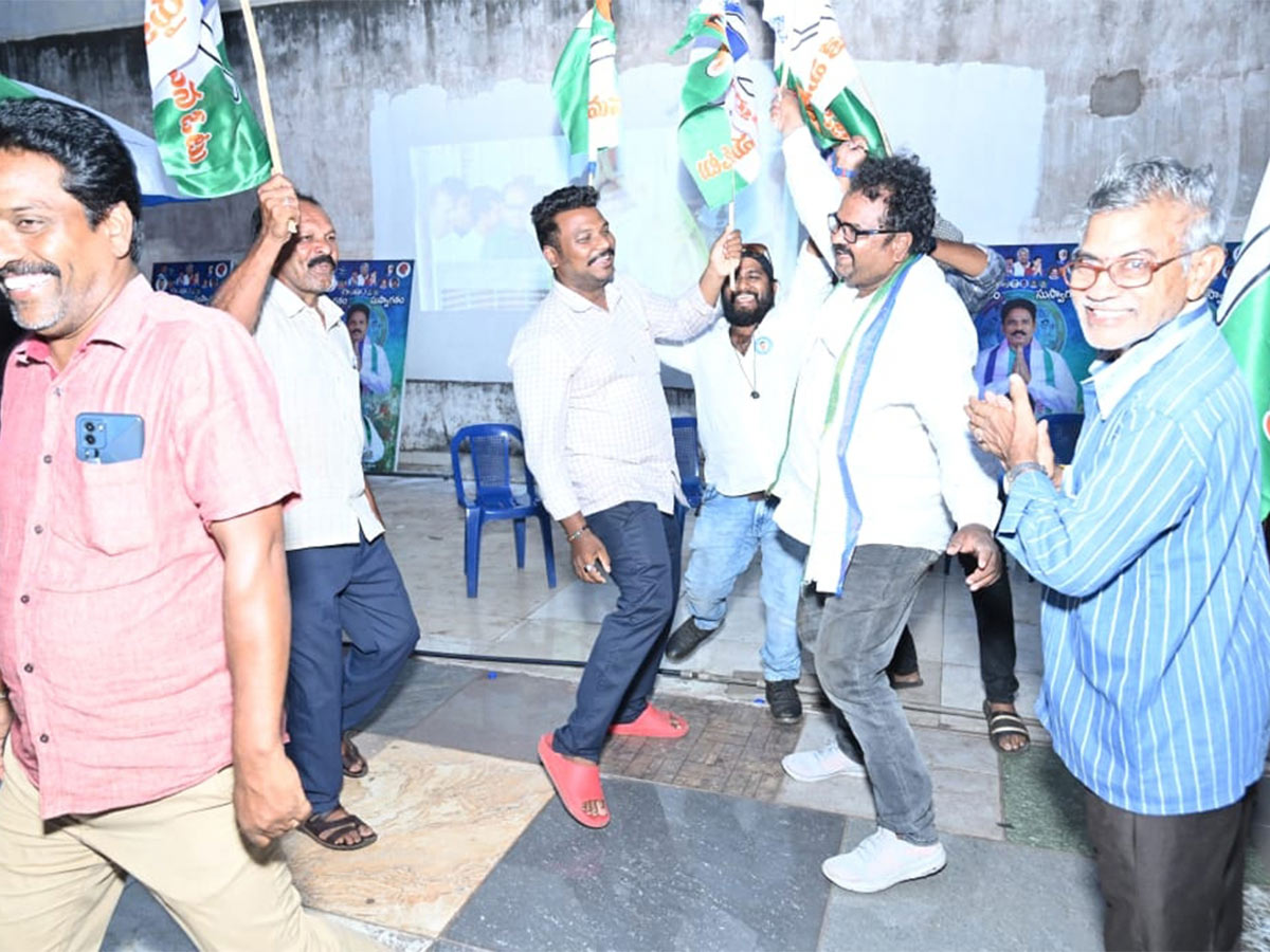 ys_20jagan_20siddham_20meeting-27.jpg 26
