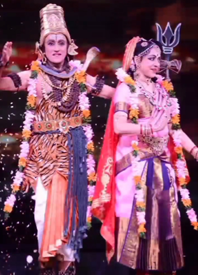 Hema-Malini-9.jpg 10