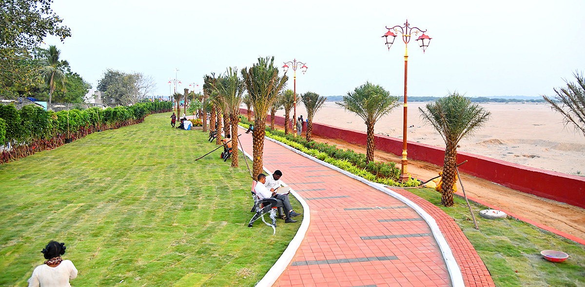 Riverfront_20Park_20New_20landmark_20of_20Vijayawada_20Photos-12.jpg 12