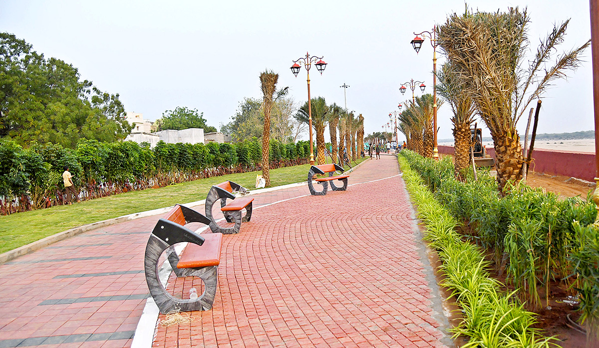 Riverfront_20Park_20New_20landmark_20of_20Vijayawada_20Photos-25.jpg 24