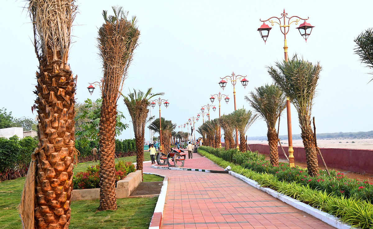 Riverfront_20Park_20New_20landmark_20of_20Vijayawada_20Photos-27.jpg 26