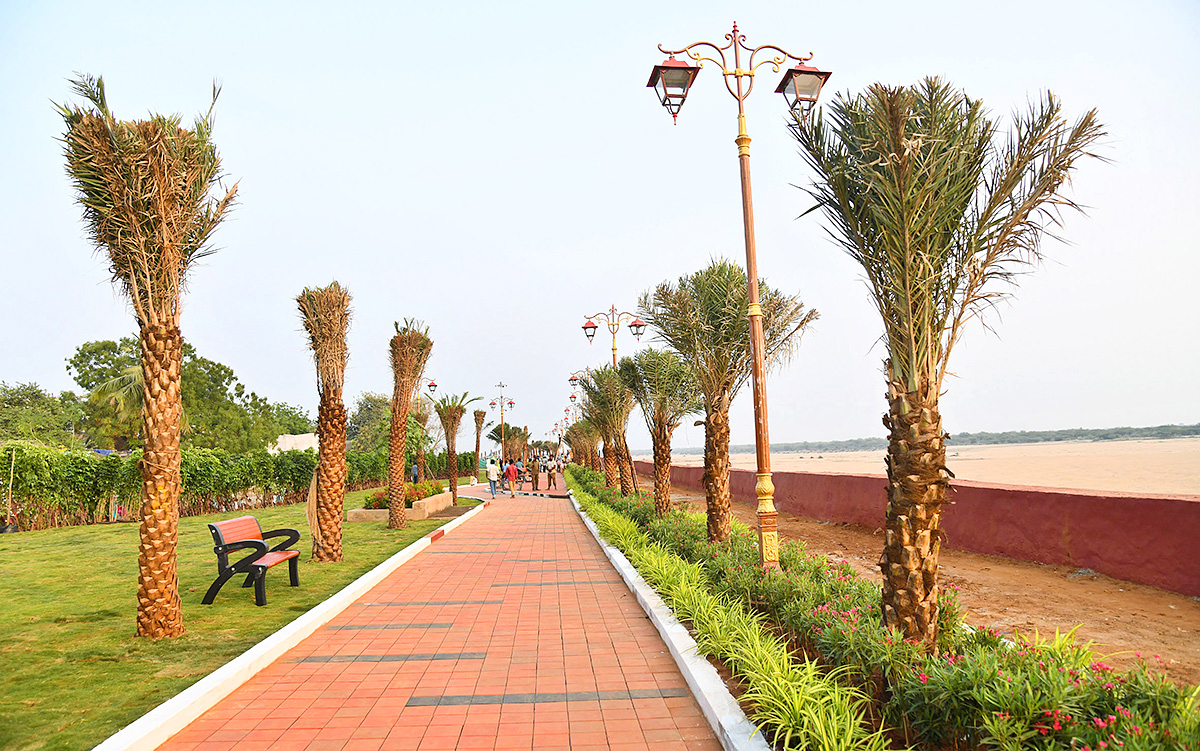 Riverfront_20Park_20New_20landmark_20of_20Vijayawada_20Photos-36.jpg 32