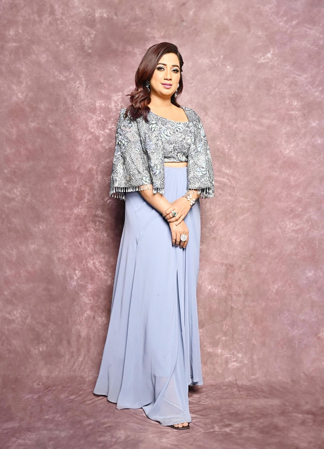 Shreya-Ghoshal-1.jpg 5