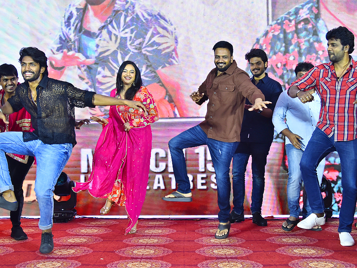 Vey_20Dharuvey_20Movie_20Pre_20Release_20Event_20Photos-24.jpg 23